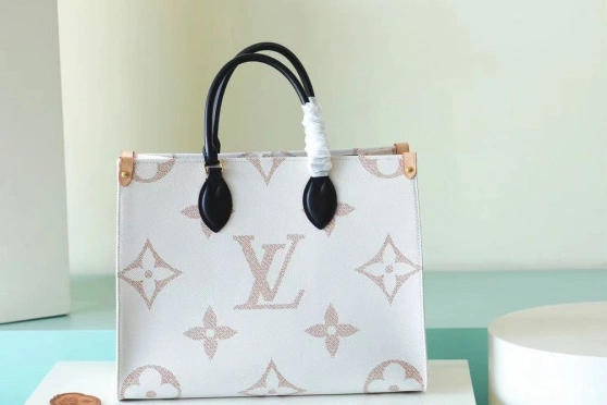ONTHEGO MM LOUIS VUITTON 0724